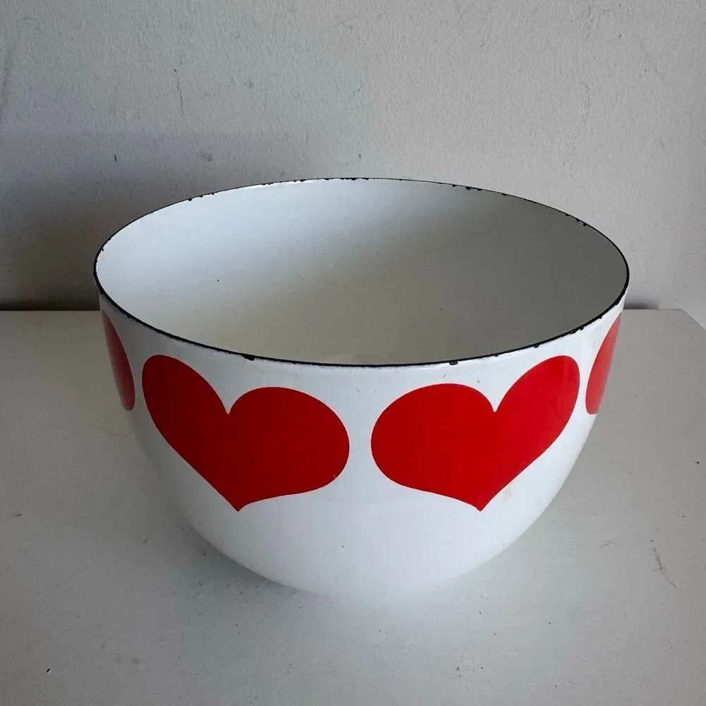 Vintage Kaj Franck Enamel Bowl Red Hearts Pattern Finel Arabia Finland MCM